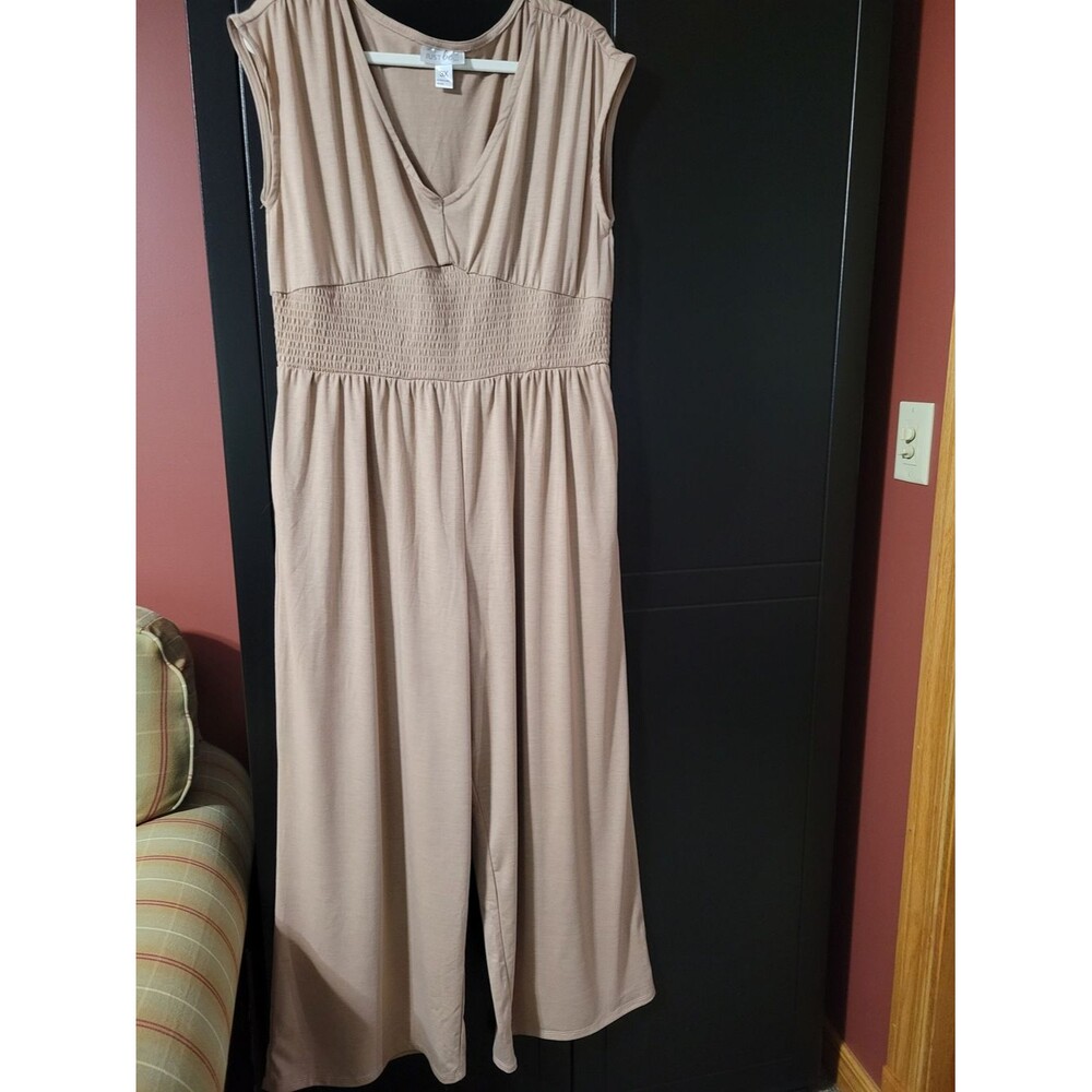 Just Be Apparel Women's 2X Taupe Wide-Leg Jumpsuit with Smocked Waist Boho